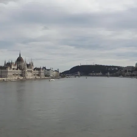 아파트 Pannonius *